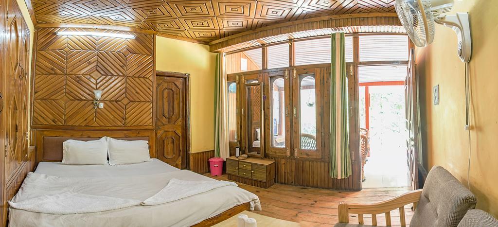 Parvati Kuteer Riverside Resort กาซอล ภายนอก รูปภาพ