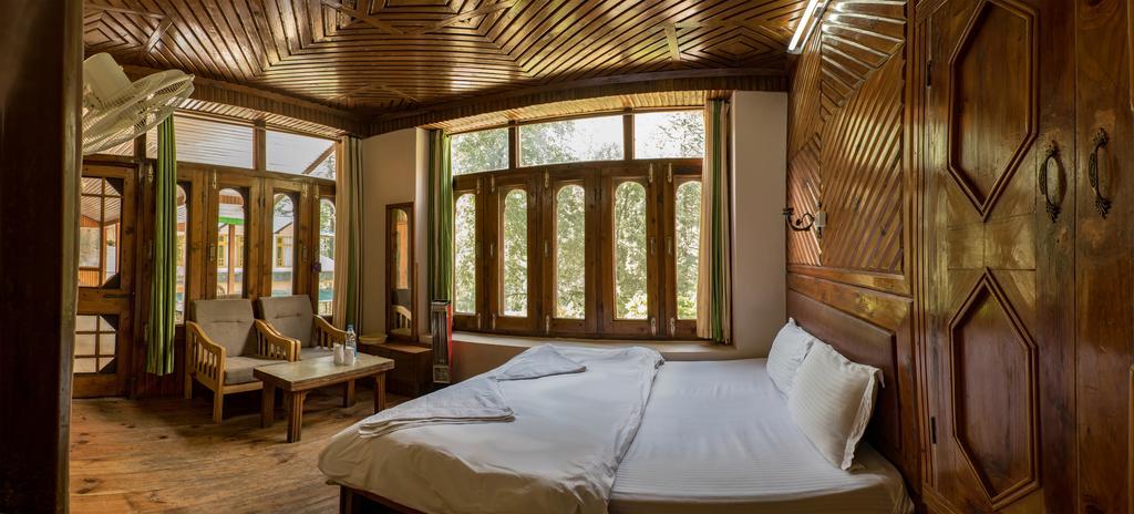 Parvati Kuteer Riverside Resort กาซอล ภายนอก รูปภาพ